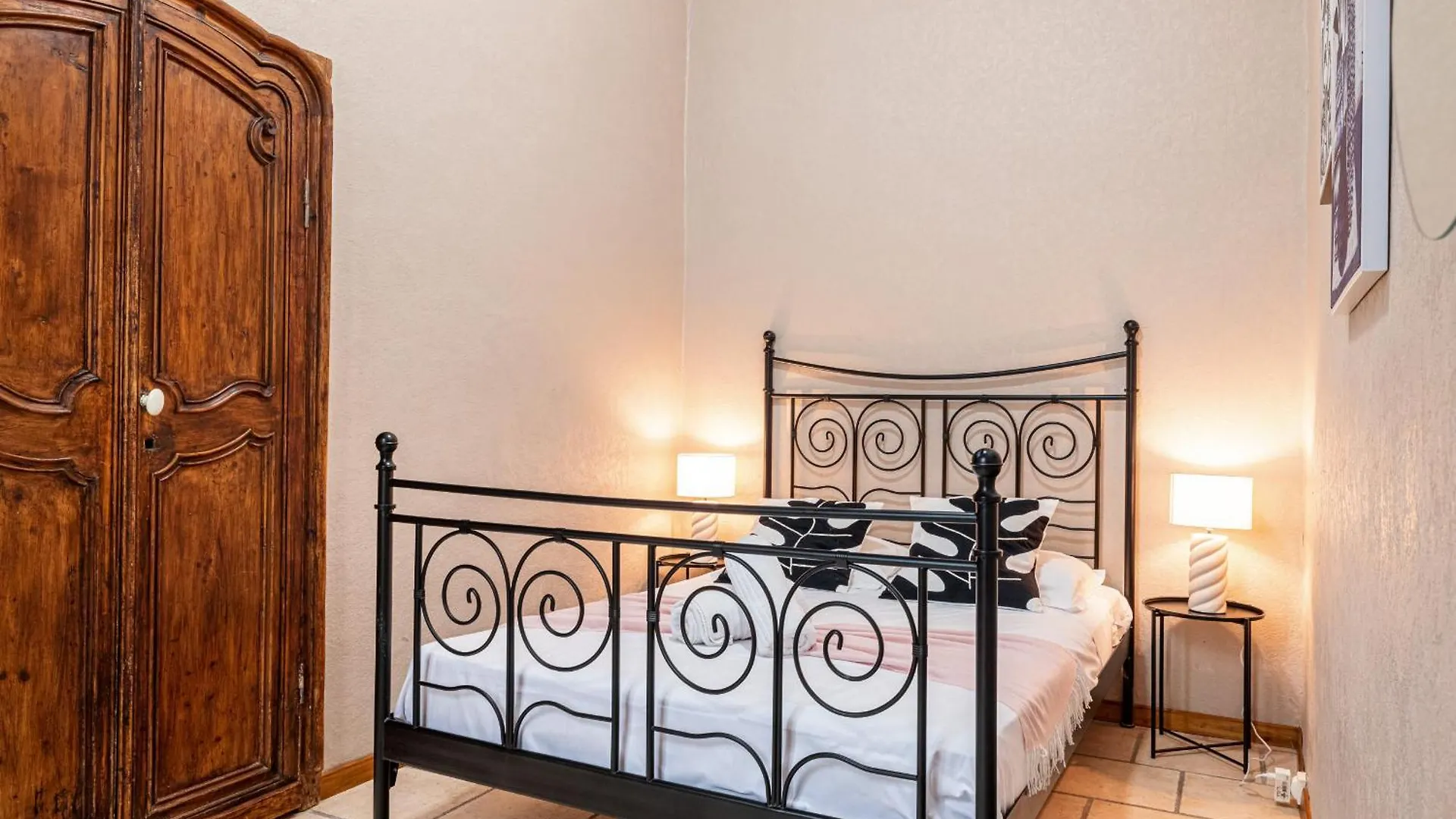 Апартаменты 2 Bdr Heart Old Town Ницца
